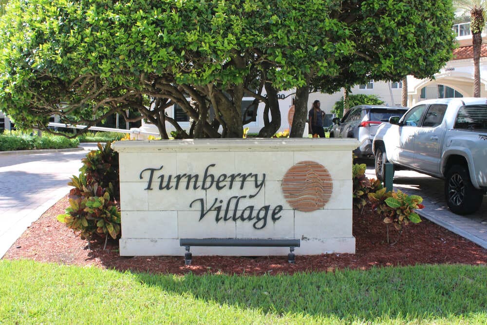 Turnberry Village  main photo